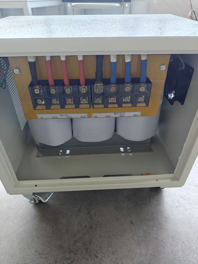 Three phase transformer1